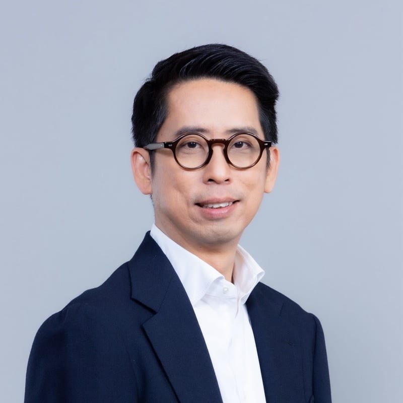 ศาสตรา มังกรอัศวกุล
